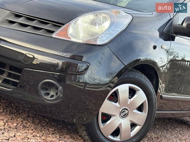 Черный Ниссан Ноут, объемом двигателя 1.6 л и пробегом 200 тыс. км за 6150 $, фото 43 на Automoto.ua