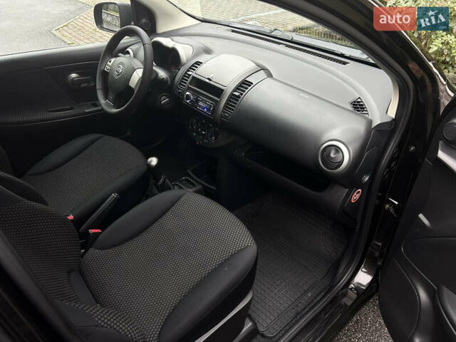 Чорний Ніссан Ноут, об'ємом двигуна 1.6 л та пробігом 192 тис. км за 5690 $, фото 58 на Automoto.ua