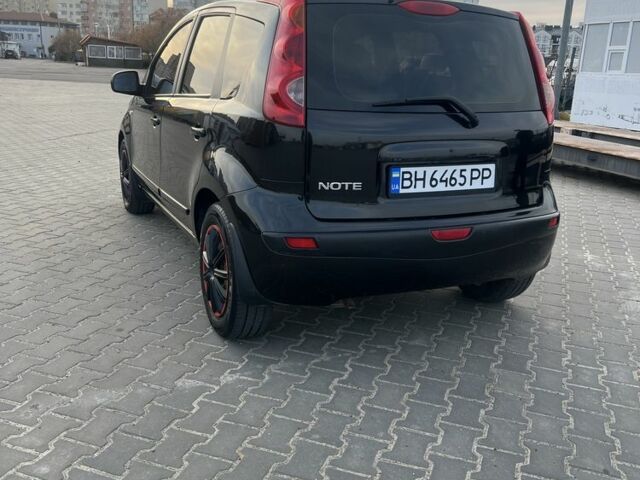 Чорний Ніссан Ноут, об'ємом двигуна 1.6 л та пробігом 193 тис. км за 4700 $, фото 6 на Automoto.ua