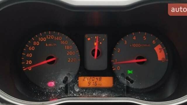 Черный Ниссан Ноут, объемом двигателя 1.39 л и пробегом 242 тыс. км за 5500 $, фото 5 на Automoto.ua