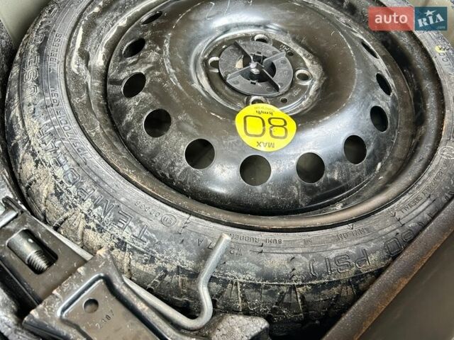 Черный Ниссан Ноут, объемом двигателя 1.39 л и пробегом 200 тыс. км за 5800 $, фото 11 на Automoto.ua