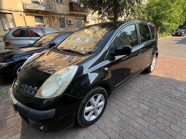 Черный Ниссан Ноут, объемом двигателя 1.6 л и пробегом 198 тыс. км за 4900 $, фото 2 на Automoto.ua