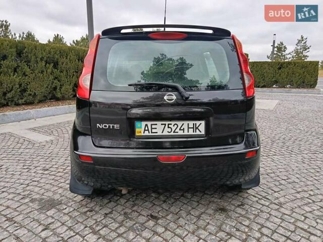 Чорний Ніссан Ноут, об'ємом двигуна 1.6 л та пробігом 210 тис. км за 5500 $, фото 33 на Automoto.ua
