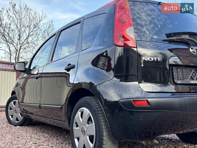 Черный Ниссан Ноут, объемом двигателя 1.6 л и пробегом 200 тыс. км за 6150 $, фото 74 на Automoto.ua