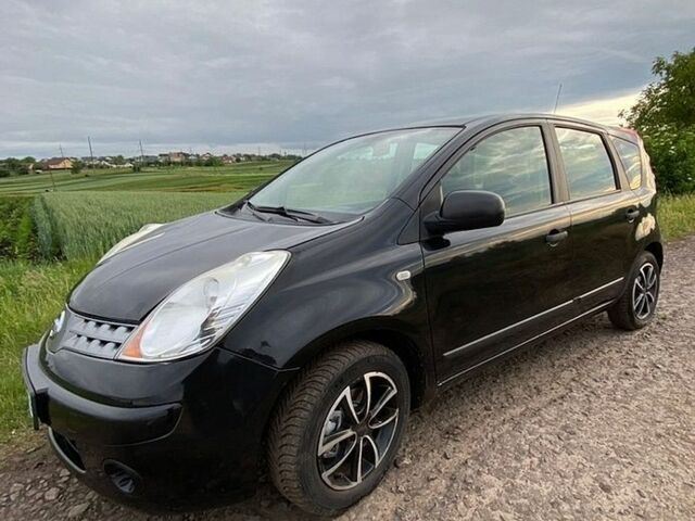 Черный Ниссан Ноут, объемом двигателя 1.4 л и пробегом 260 тыс. км за 3950 $, фото 3 на Automoto.ua