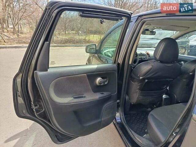 Чорний Ніссан Ноут, об'ємом двигуна 1.6 л та пробігом 210 тис. км за 5500 $, фото 2 на Automoto.ua