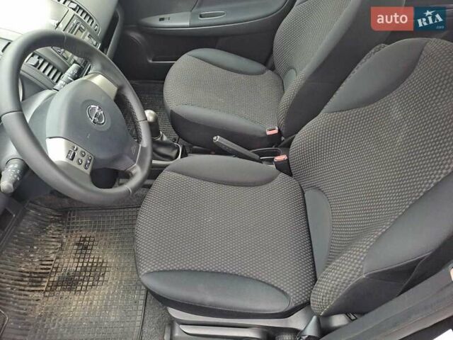 Черный Ниссан Ноут, объемом двигателя 1.4 л и пробегом 186 тыс. км за 5400 $, фото 4 на Automoto.ua