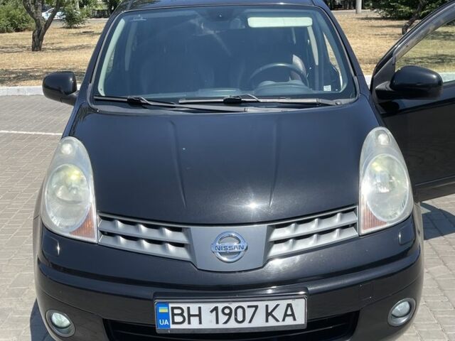 Черный Ниссан Ноут, объемом двигателя 1.6 л и пробегом 175 тыс. км за 5700 $, фото 19 на Automoto.ua