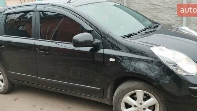 Черный Ниссан Ноут, объемом двигателя 1.39 л и пробегом 242 тыс. км за 5500 $, фото 1 на Automoto.ua