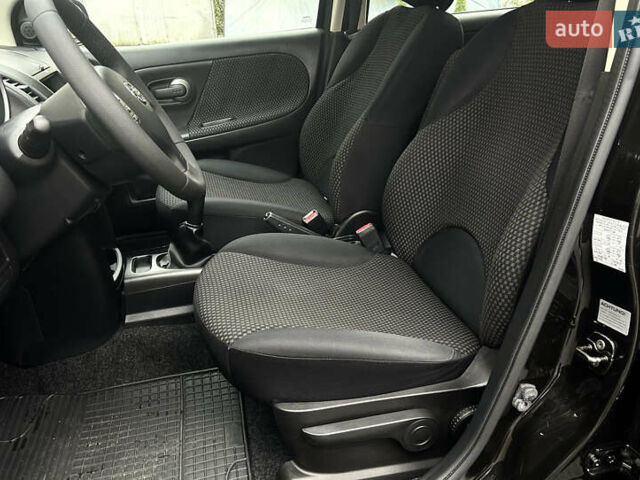 Чорний Ніссан Ноут, об'ємом двигуна 1.6 л та пробігом 192 тис. км за 5690 $, фото 46 на Automoto.ua