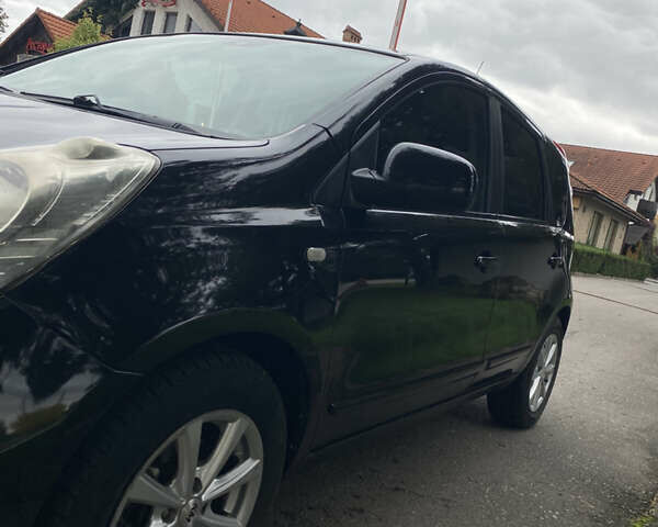 Чорний Ніссан Ноут, об'ємом двигуна 1.6 л та пробігом 138 тис. км за 6950 $, фото 24 на Automoto.ua