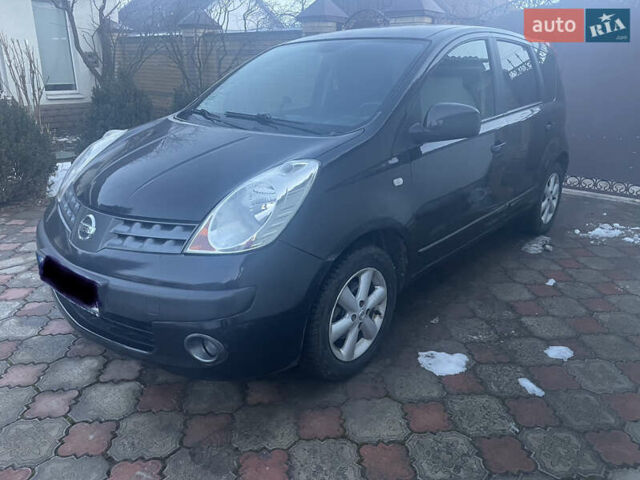 Черный Ниссан Ноут, объемом двигателя 1.4 л и пробегом 498 тыс. км за 5450 $, фото 1 на Automoto.ua