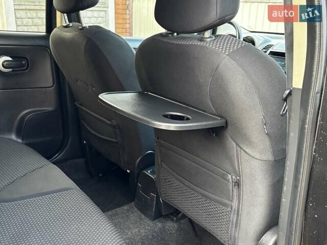 Чорний Ніссан Ноут, об'ємом двигуна 1.6 л та пробігом 200 тис. км за 6150 $, фото 104 на Automoto.ua