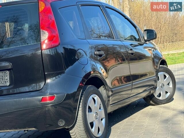 Чорний Ніссан Ноут, об'ємом двигуна 1.6 л та пробігом 200 тис. км за 5500 $, фото 41 на Automoto.ua
