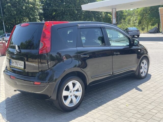 Черный Ниссан Ноут, объемом двигателя 1.6 л и пробегом 175 тыс. км за 5700 $, фото 4 на Automoto.ua