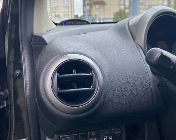 Чорний Ніссан Ноут, об'ємом двигуна 1.6 л та пробігом 138 тис. км за 6950 $, фото 28 на Automoto.ua