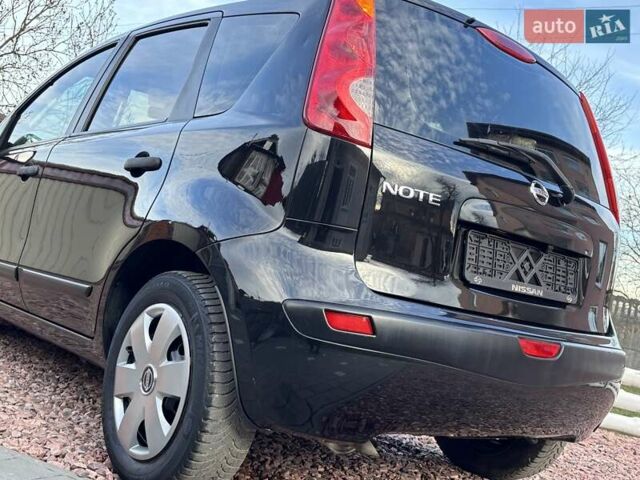 Черный Ниссан Ноут, объемом двигателя 1.6 л и пробегом 200 тыс. км за 6150 $, фото 75 на Automoto.ua