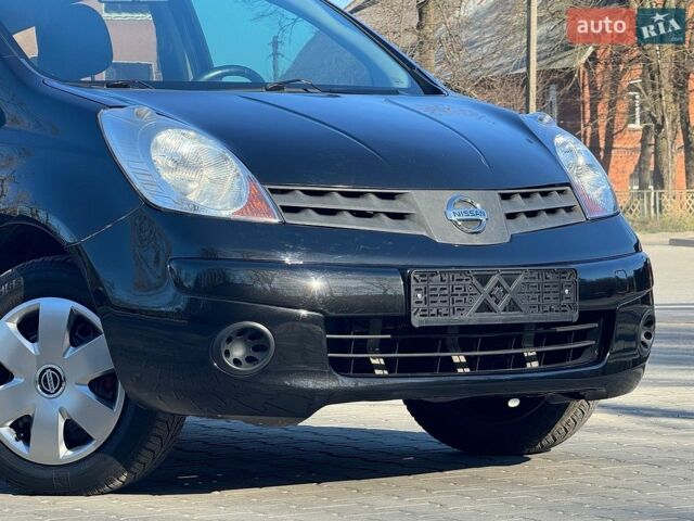 Чорний Ніссан Ноут, об'ємом двигуна 1.6 л та пробігом 200 тис. км за 5500 $, фото 31 на Automoto.ua