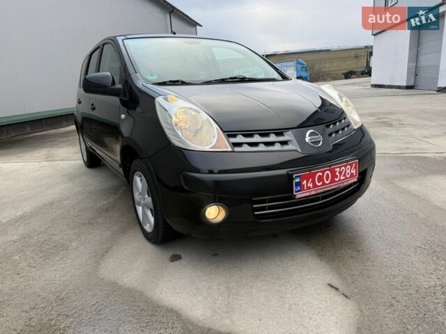Чорний Ніссан Ноут, об'ємом двигуна 1.6 л та пробігом 194 тис. км за 6000 $, фото 32 на Automoto.ua