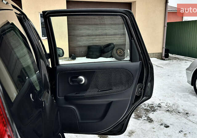 Черный Ниссан Ноут, объемом двигателя 1.4 л и пробегом 156 тыс. км за 5649 $, фото 48 на Automoto.ua