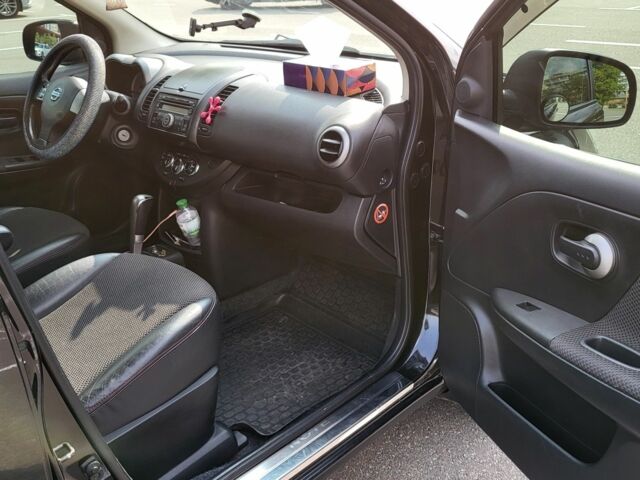 Чорний Ніссан Ноут, об'ємом двигуна 1.6 л та пробігом 178 тис. км за 6500 $, фото 9 на Automoto.ua