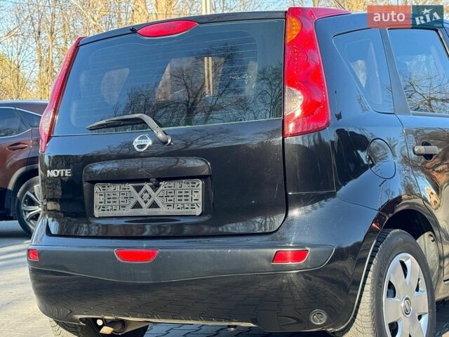 Чорний Ніссан Ноут, об'ємом двигуна 1.6 л та пробігом 200 тис. км за 5500 $, фото 42 на Automoto.ua