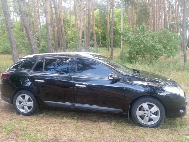 Чорний Ніссан Ноут, об'ємом двигуна 1.6 л та пробігом 200 тис. км за 5500 $, фото 14 на Automoto.ua