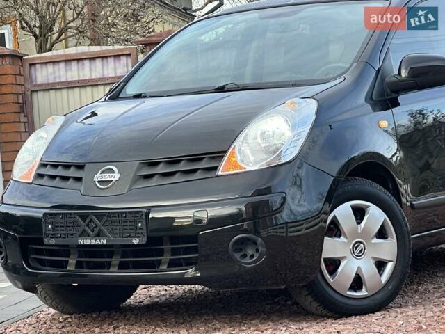 Чорний Ніссан Ноут, об'ємом двигуна 1.6 л та пробігом 200 тис. км за 6150 $, фото 4 на Automoto.ua