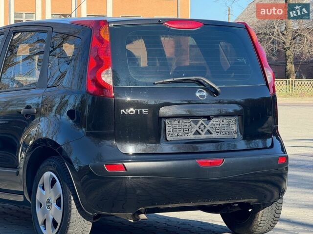 Чорний Ніссан Ноут, об'ємом двигуна 1.6 л та пробігом 200 тис. км за 5500 $, фото 48 на Automoto.ua