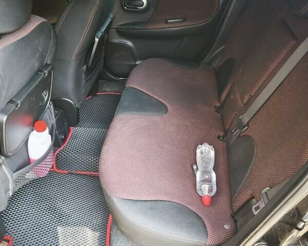 Черный Ниссан Ноут, объемом двигателя 1.6 л и пробегом 157 тыс. км за 5999 $, фото 24 на Automoto.ua