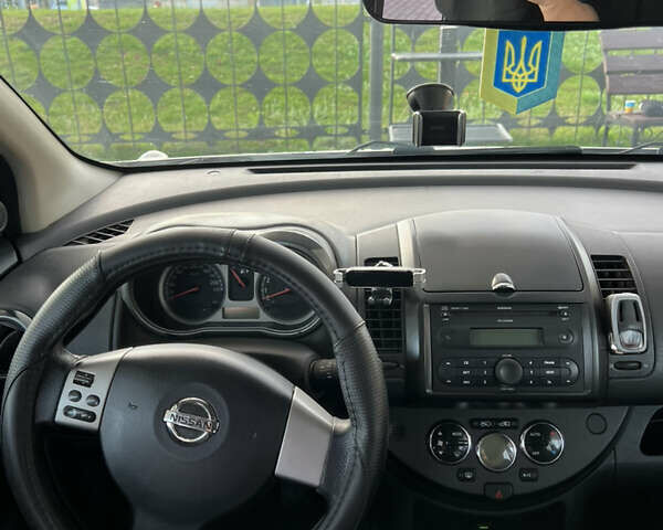 Черный Ниссан Ноут, объемом двигателя 1.6 л и пробегом 300 тыс. км за 4800 $, фото 11 на Automoto.ua