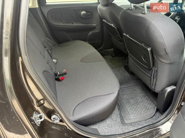 Чорний Ніссан Ноут, об'ємом двигуна 1.6 л та пробігом 194 тис. км за 6000 $, фото 78 на Automoto.ua