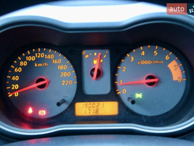 Чорний Ніссан Ноут, об'ємом двигуна 1.4 л та пробігом 190 тис. км за 4500 $, фото 18 на Automoto.ua