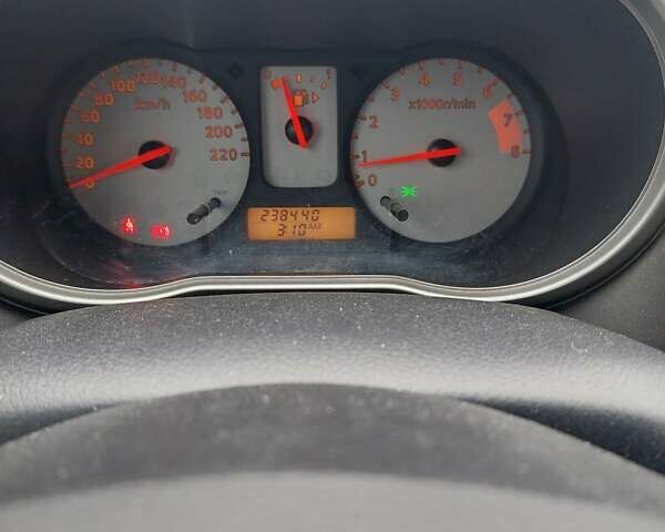 Черный Ниссан Ноут, объемом двигателя 1.39 л и пробегом 230 тыс. км за 5000 $, фото 8 на Automoto.ua