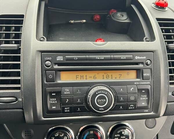 Черный Ниссан Ноут, объемом двигателя 1.6 л и пробегом 143 тыс. км за 6499 $, фото 14 на Automoto.ua