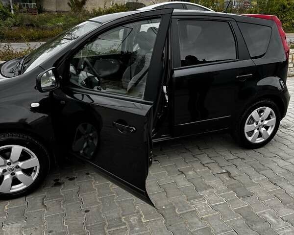 Черный Ниссан Ноут, объемом двигателя 1.39 л и пробегом 156 тыс. км за 5100 $, фото 3 на Automoto.ua