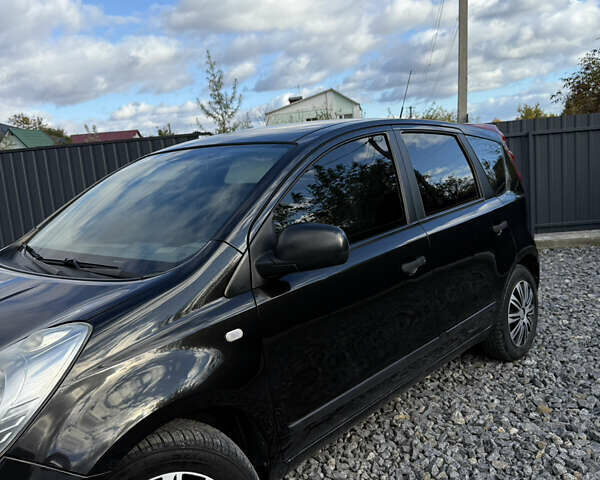 Чорний Ніссан Ноут, об'ємом двигуна 1.5 л та пробігом 281 тис. км за 4900 $, фото 2 на Automoto.ua