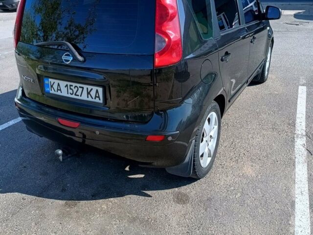 Черный Ниссан Ноут, объемом двигателя 1.6 л и пробегом 240 тыс. км за 4700 $, фото 2 на Automoto.ua