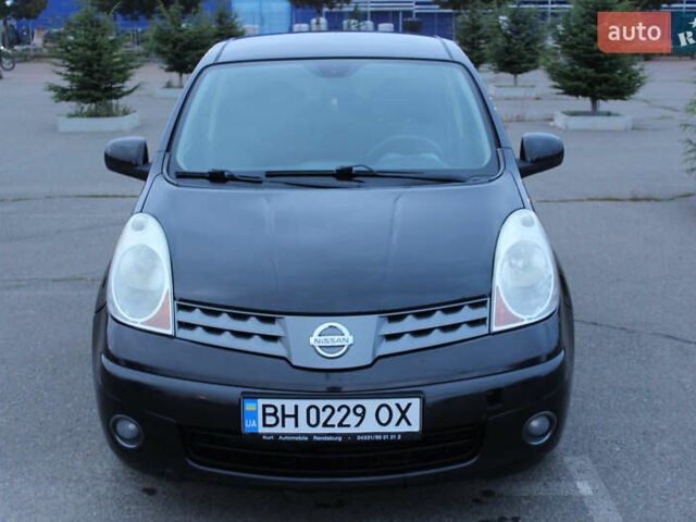 Чорний Ніссан Ноут, об'ємом двигуна 1.4 л та пробігом 190 тис. км за 4500 $, фото 1 на Automoto.ua