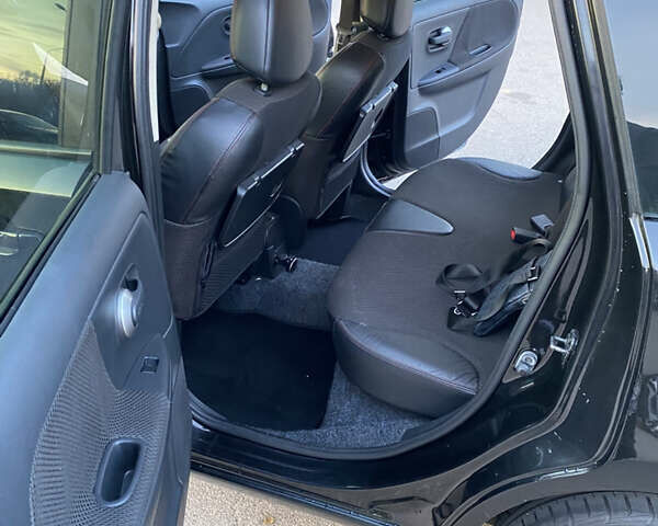 Черный Ниссан Ноут, объемом двигателя 1.6 л и пробегом 116 тыс. км за 5700 $, фото 14 на Automoto.ua