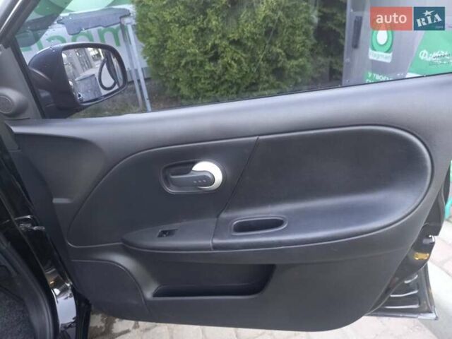 Чорний Ніссан Ноут, об'ємом двигуна 1.4 л та пробігом 140 тис. км за 6500 $, фото 7 на Automoto.ua