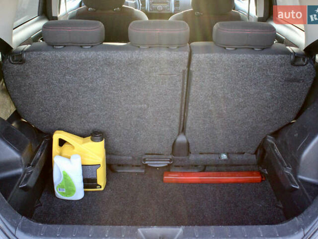 Чорний Ніссан Ноут, об'ємом двигуна 1.4 л та пробігом 190 тис. км за 4500 $, фото 9 на Automoto.ua