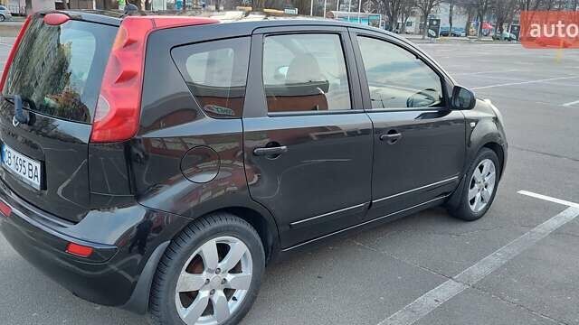 Черный Ниссан Ноут, объемом двигателя 1.6 л и пробегом 205 тыс. км за 5200 $, фото 3 на Automoto.ua