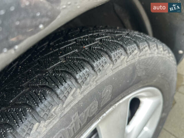 Черный Ниссан Ноут, объемом двигателя 1.6 л и пробегом 170 тыс. км за 6500 $, фото 14 на Automoto.ua