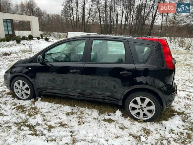 Черный Ниссан Ноут, объемом двигателя 1.6 л и пробегом 143 тыс. км за 6499 $, фото 3 на Automoto.ua
