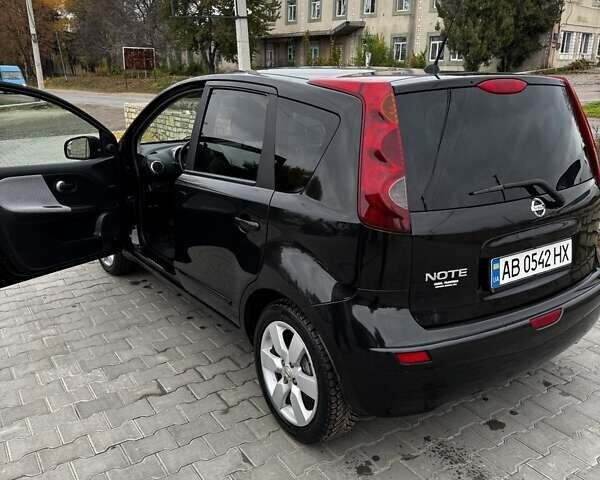 Черный Ниссан Ноут, объемом двигателя 1.39 л и пробегом 156 тыс. км за 5100 $, фото 6 на Automoto.ua