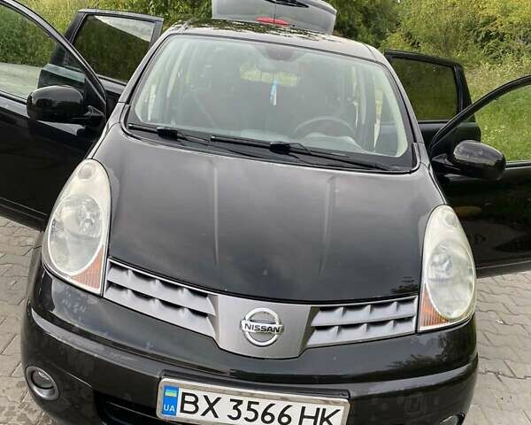Черный Ниссан Ноут, объемом двигателя 1.6 л и пробегом 212 тыс. км за 5999 $, фото 7 на Automoto.ua