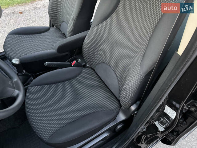 Чорний Ніссан Ноут, об'ємом двигуна 1.4 л та пробігом 173 тис. км за 5700 $, фото 24 на Automoto.ua