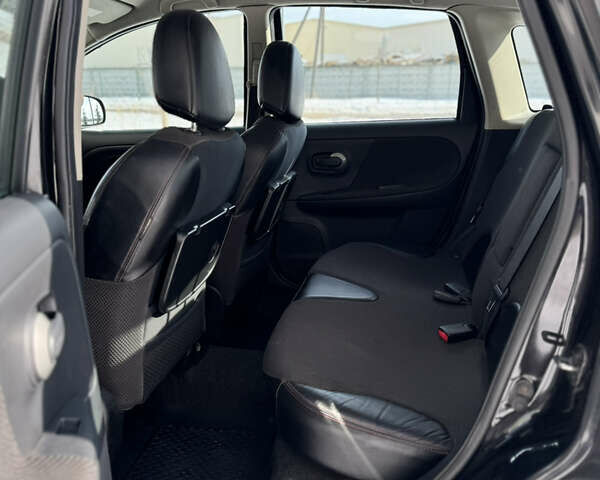 Чорний Ніссан Ноут, об'ємом двигуна 1.6 л та пробігом 169 тис. км за 5900 $, фото 17 на Automoto.ua