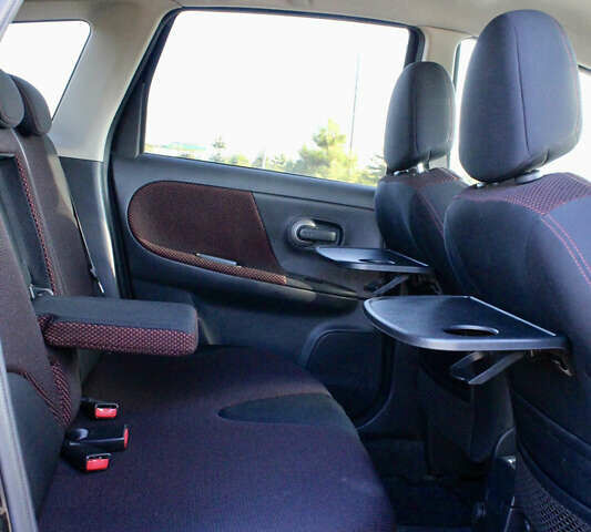 Чорний Ніссан Ноут, об'ємом двигуна 1.4 л та пробігом 190 тис. км за 4500 $, фото 14 на Automoto.ua